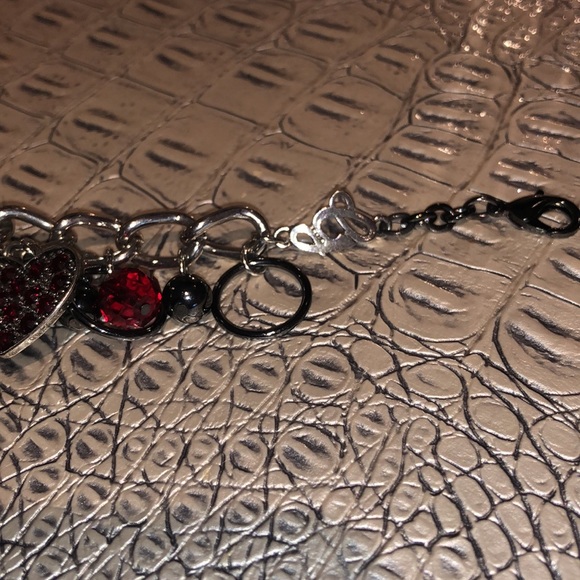 Guess red heart charm bracelet - Picture 3 of 4